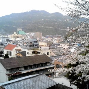 Read more about the article Backtrack #16: A Small Window into the Greater World (Tom Schmidt-Makino, Yawatahama & Matsuyama ALT 2002-05)